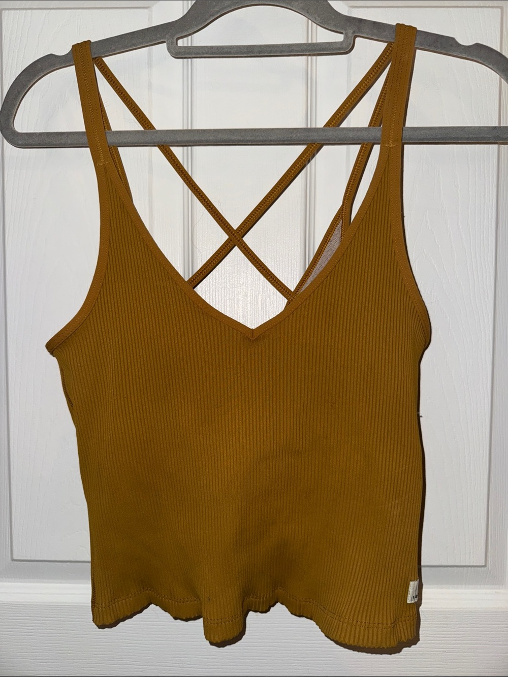 Vuori Ribbed Crisscross Tank Top - Mustard Gold
